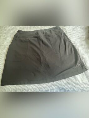 Women's FootJoy Grey  Golf/Athletic Skort with Front Pockets size Medium
